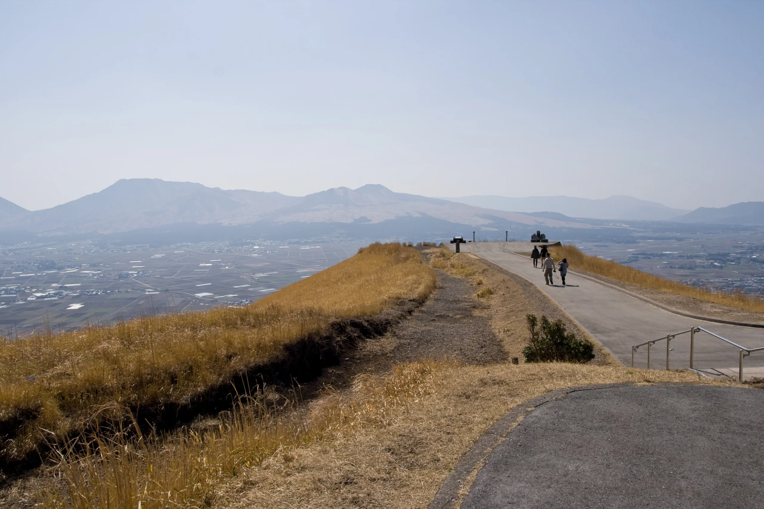 阿蘇大觀峰展望處與山谷遠景
