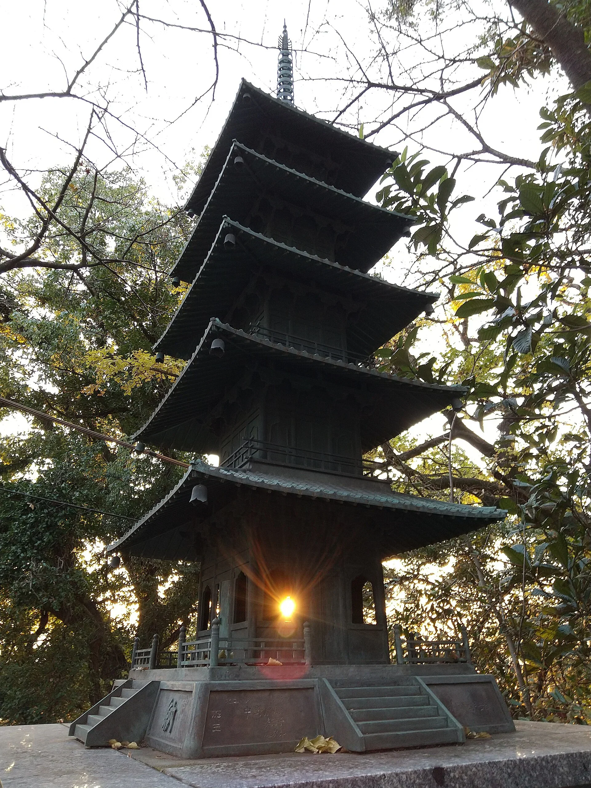 福岡鷲尾愛宕神社境內的五重塔