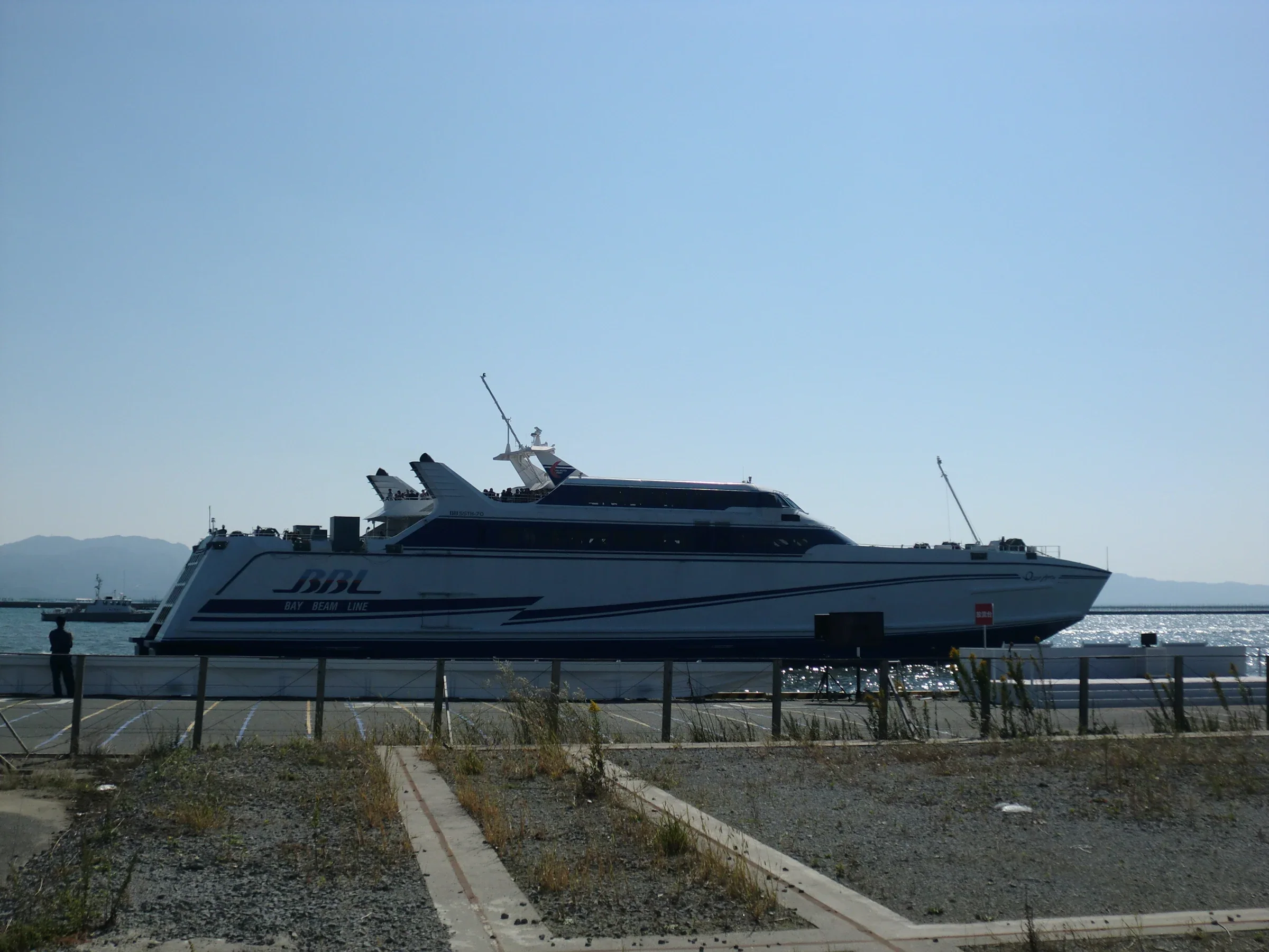 停靠熊本港的 Ocean Arrow 高速客船