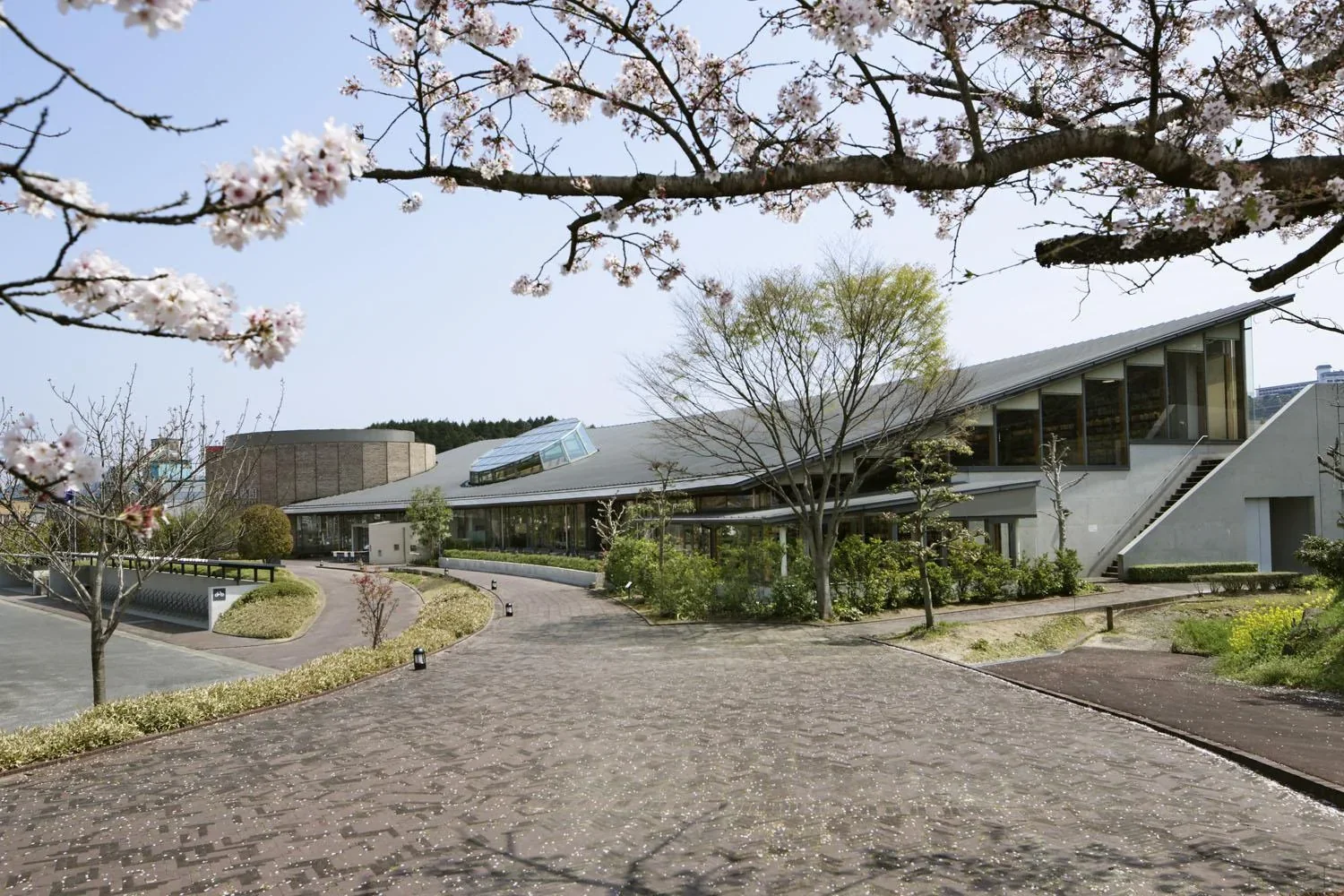 武雄溫泉一日遊路線圖：樓門、元湯、圖書館、武雄神社大楠與御船山樂園